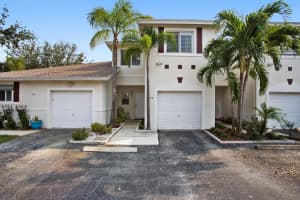 744 Nw 42nd Pl 744, Deerfield Beach