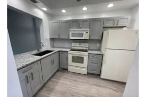 2339 Sw 15th St 18, Deerfield Beach