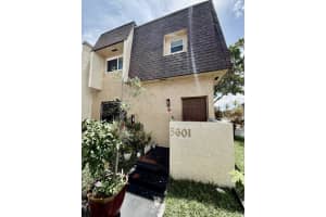 5601 Blueberry Court 157, Lauderhill