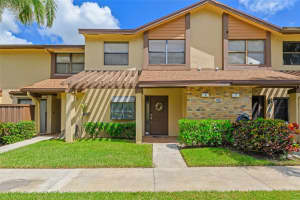 3966 Cocoplum Cir E, Coconut Creek