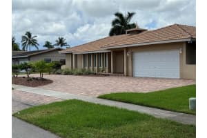 5921 Sw 17th Ct 59212, Plantation