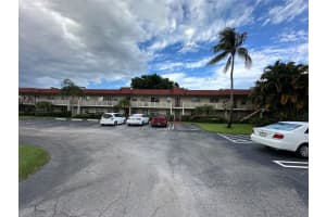 4 Abbey Ln 208, Delray Beach