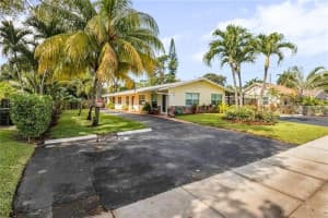 872 Ne 36th St A, Oakland Park