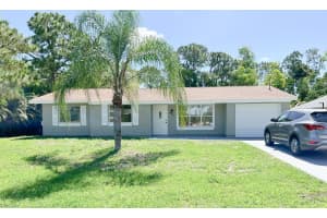 643 Nw Grenada St, Port Saint Lucie