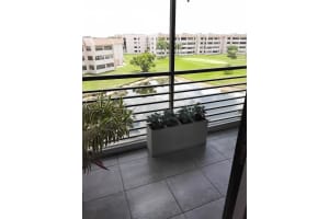 10433 Sunrise Lakes Blvd 408, Sunrise