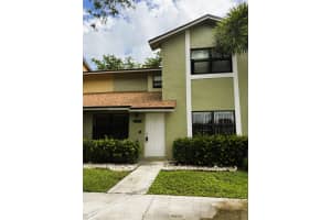 5345 Gate Lake, Tamarac