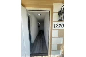 1220 Sw 6th Ter, Deerfield Beach