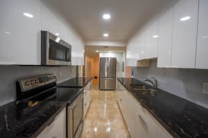 1075 92nd St 201, Bay Harbor Islands