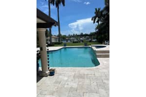 1100 N Northlake Dr, Hollywood