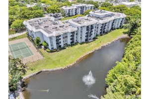 721 N Pine Island Rd 319, Plantation