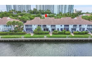 3744 Ne 209th Terrace, Aventura