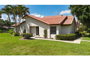 606 Deer Creek Lake Point Lane, Deerfield Beach