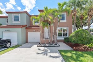 15104 Nw 7th Ct, Pembroke Pines