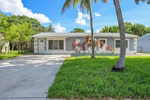 6421 Sw 16th St, North Lauderdale