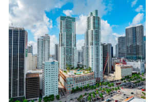 253 Ne 2nd Street 3208, Miami