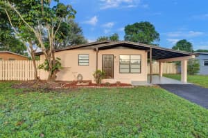 1142 Nw 43 Ter, Lauderhill