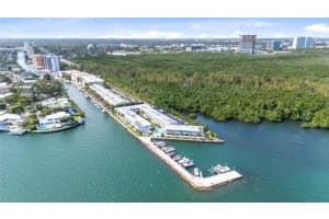 2700 Ne 135 Street 34, North Miami