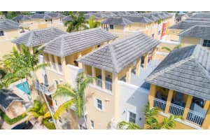 2314 Vintage Dr, Lighthouse Point