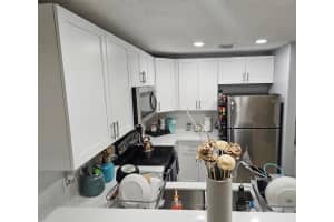 1827 Runners Way, North Lauderdale