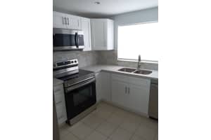 9861 Sunrise Lakes Blvd 307, Sunrise