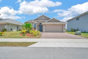 408 Seafoam Cir, Fort Pierce