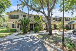 492 Westree Ln, Plantation