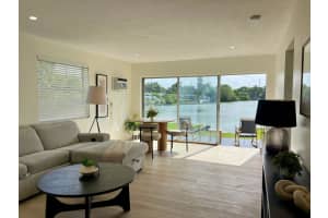 5800 N Farragut Dr, Hollywood