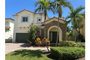 8786 Sw 221st Ter, Cutler Bay