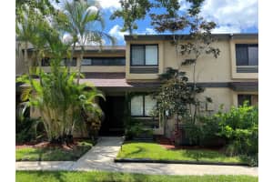 8735 Cleary Blvd, Plantation