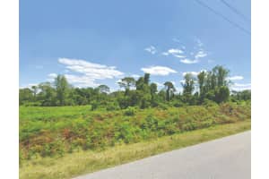 449 Hallmark Ave, Lake Placid