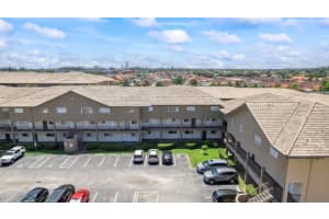 8851 Nw 119th St 5105, Hialeah