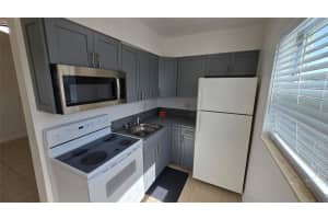 16951 Ne 18th Ave 9, North Miami Beach
