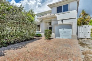 4601 Bougainvilla Dr, Lauderdale By The Sea
