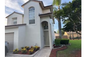 17021 Nw 10th St, Pembroke Pines