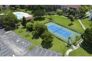 1401 Sw 134th Way 307, Pembroke Pines