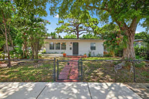 251 Sw 22nd Street, Fort Lauderdale