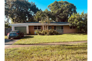 4827 Nw 2nd Court, Plantation