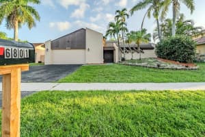 6801 Nw 44th Ct, Lauderhill