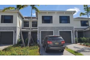 190 Se 5th Ct, Deerfield Beach