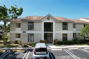 715 Gardens Dr 203, Pompano Beach
