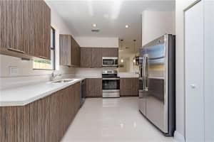 1230 Ne 3rd Ave, Fort Lauderdale