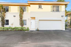 190 Se 2nd St, Deerfield Beach