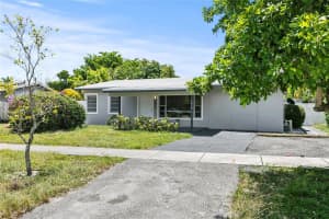 1010 Ne 24th St, Pompano Beach