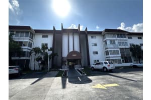 2061 Nw 47th Terrace 414, Lauderhill