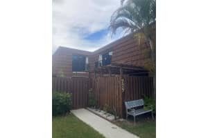 775 Sw 120th Way 775, Davie