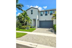 5300 Thatcher Court, Westlake