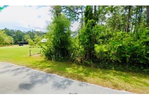 1218 Iris Avenue, Sebring