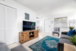 805 Ne 23rd Dr 3, Wilton Manors
