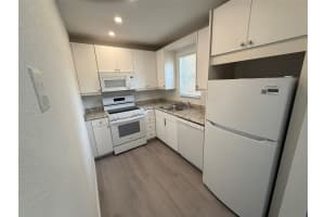 4990 E Sabal Palm Boulevard 202, Tamarac