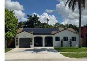 8105 Sw 19th St, North Lauderdale